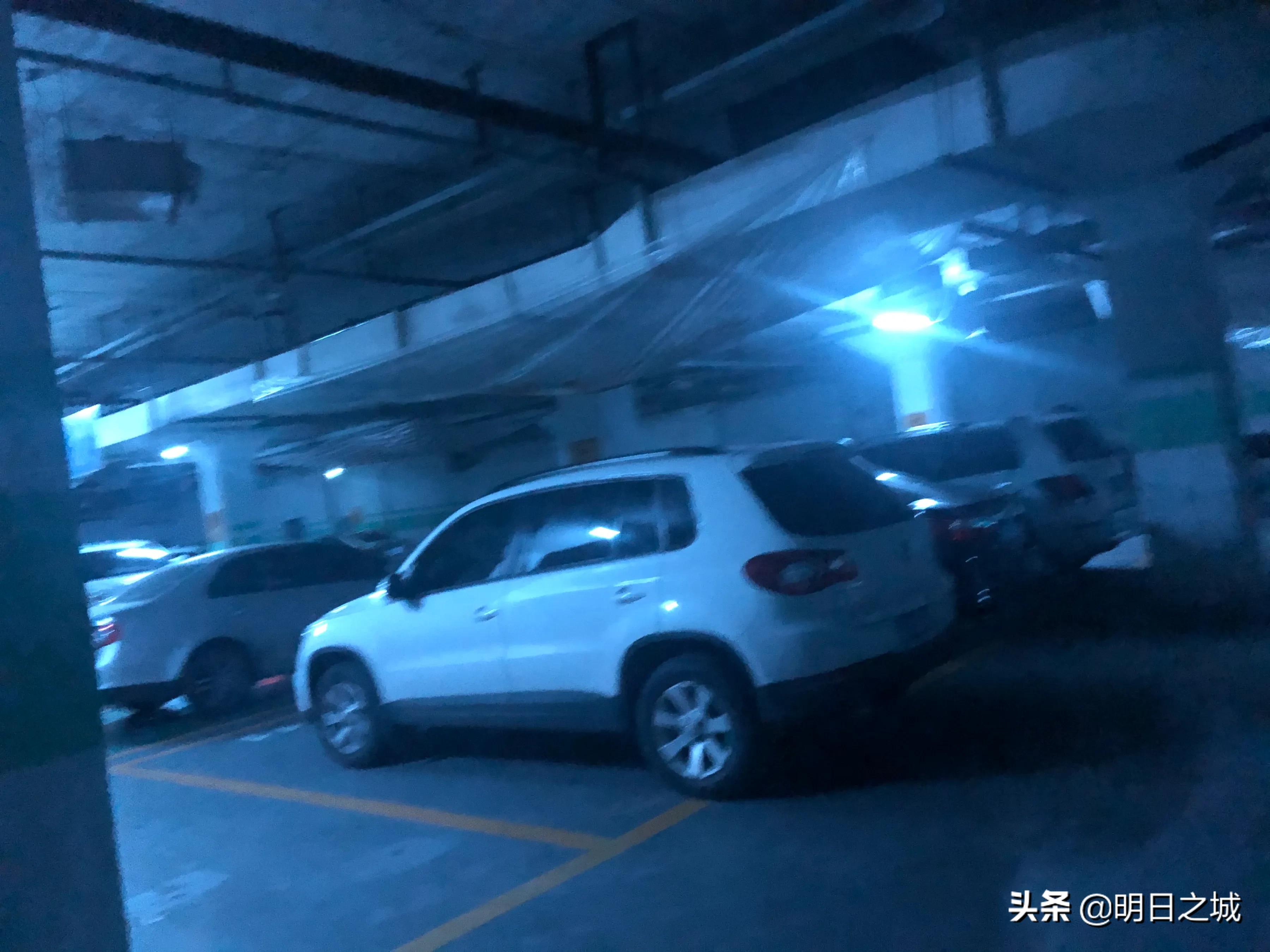 在长春1700一个月租房子贵么,一年2000块租车位