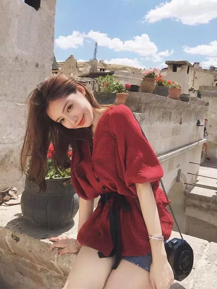 同一件衣服网红店的售价惊为天人？网红店的水有多深...