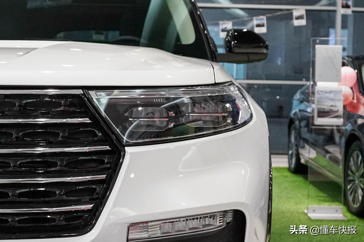 福特探险者钛金和风尚区别,福特探险者钛金版与风尚版