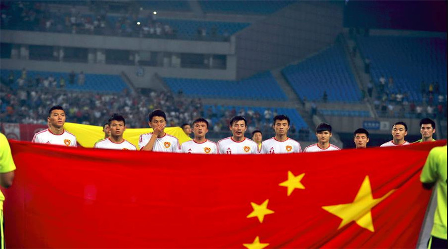 国足史上最屈辱一球,国足屈辱丢球视频