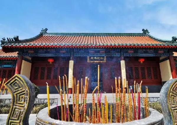 进入寺庙的5大忌,进寺庙必备的100个常识