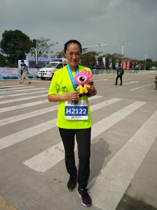 剧烈运动皮肤毛孔刺痛发痒,运动后背部发痒是怎么回事