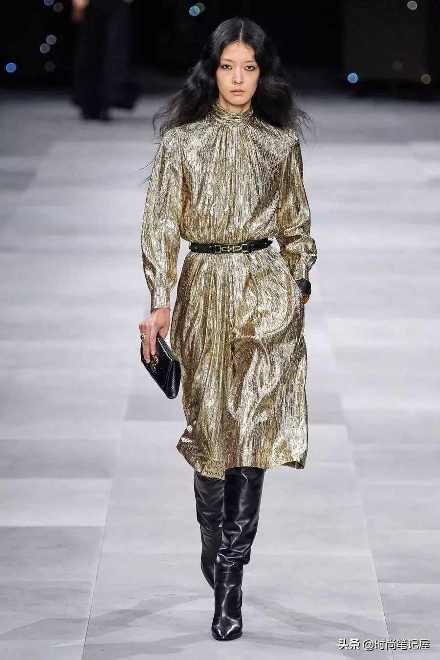 裙子秋冬款搭长筒靴,裙子秋冬款配长筒靴