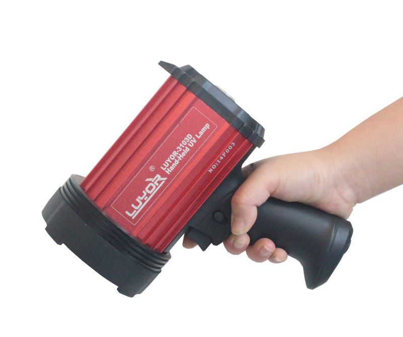 LUYOR-3103D高强度黑光灯在探伤行业的应用