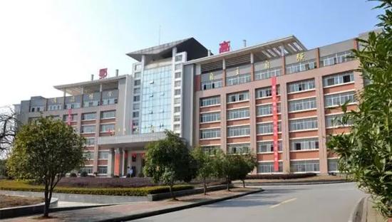 咸宁市华瑞香苑,城央华宅,纵享同惠醇熟商圈