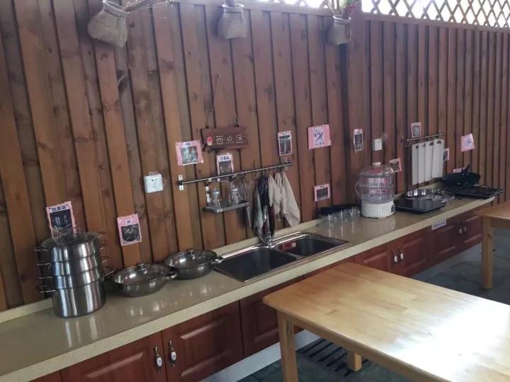 4.13重庆逐梦歌乐山上的“巴学园”探索“世界级乡村幼儿园