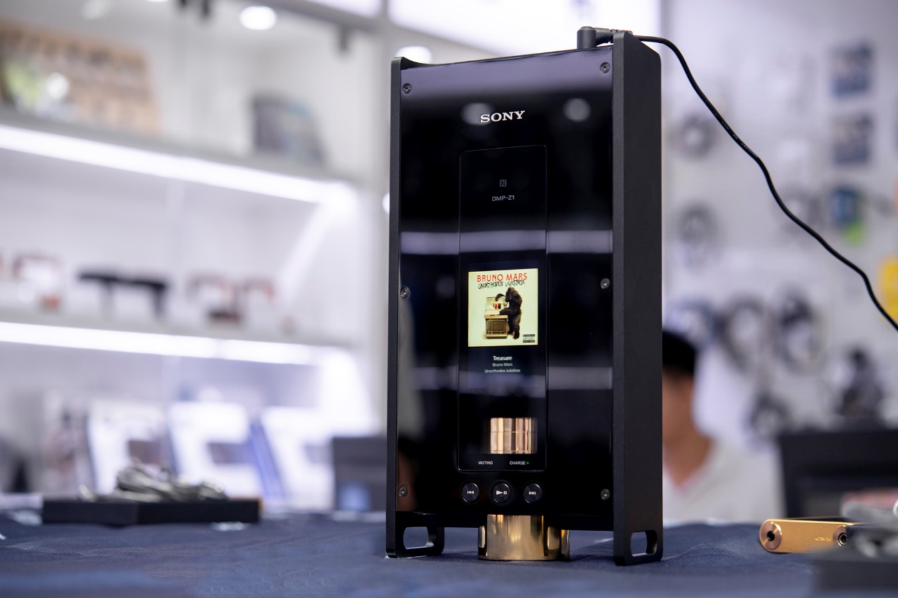 随身王者，强如台机，索六万DMP-Z1顶级音乐*放播**器品评