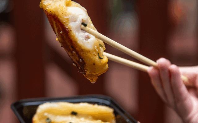 早餐界的“扛把子”，宁可扶墙走也不能错过的一家锅贴店