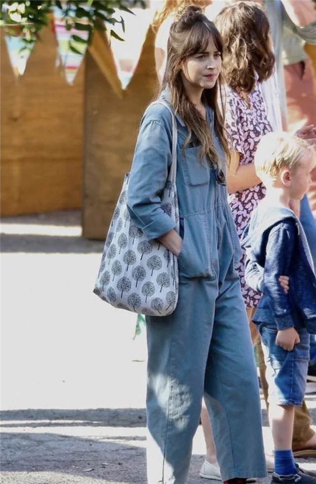 冬小脚裤的100个搭配,小脚裤整套穿搭秋冬