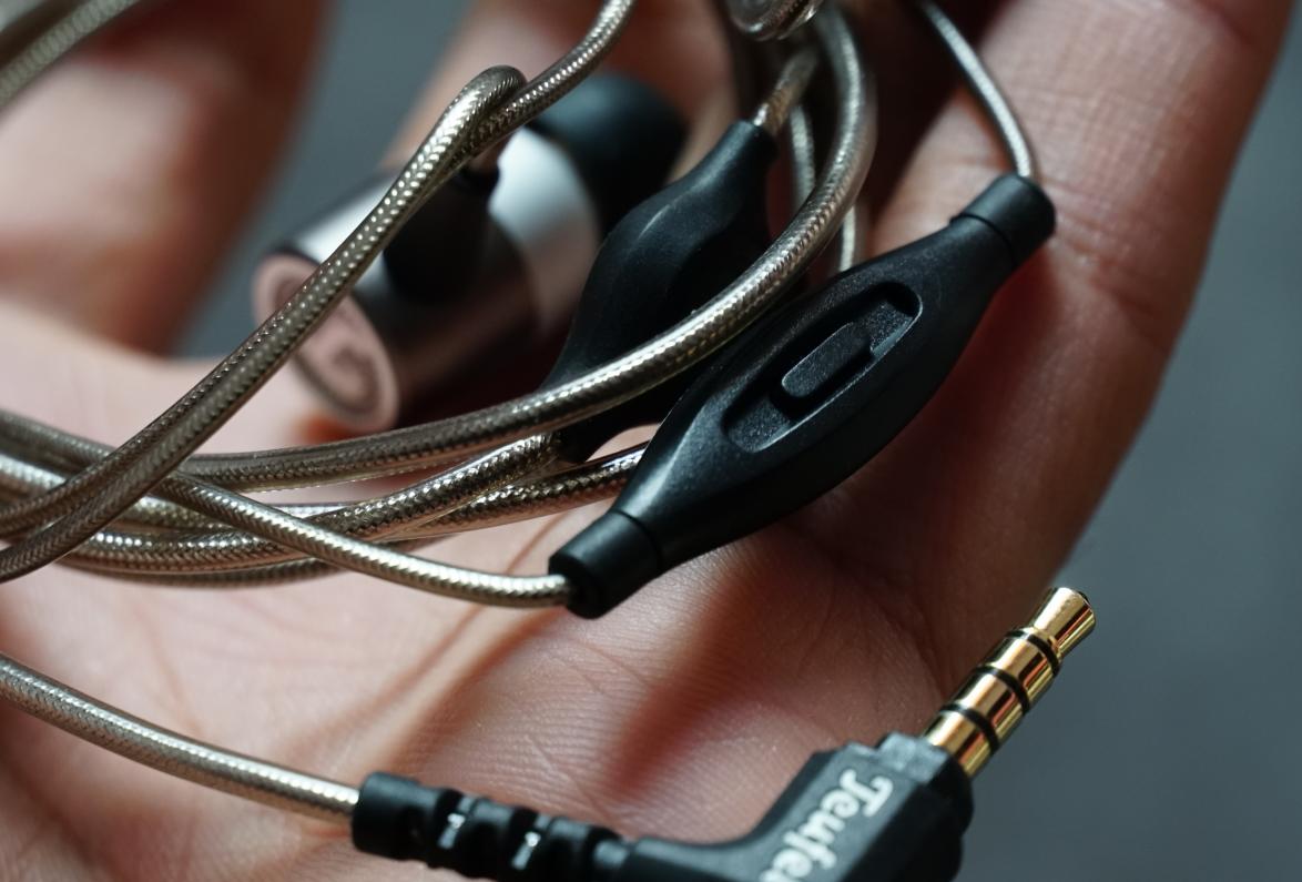 森海塞尔百元耳机跟千元耳机对比,同等价位森海塞尔和sony