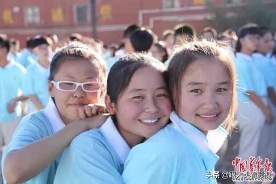 令人动容曾经支教的老师,支教老师的心酸与泪水