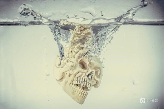 死亡之问：碱性水解遗体会代替火化吗？