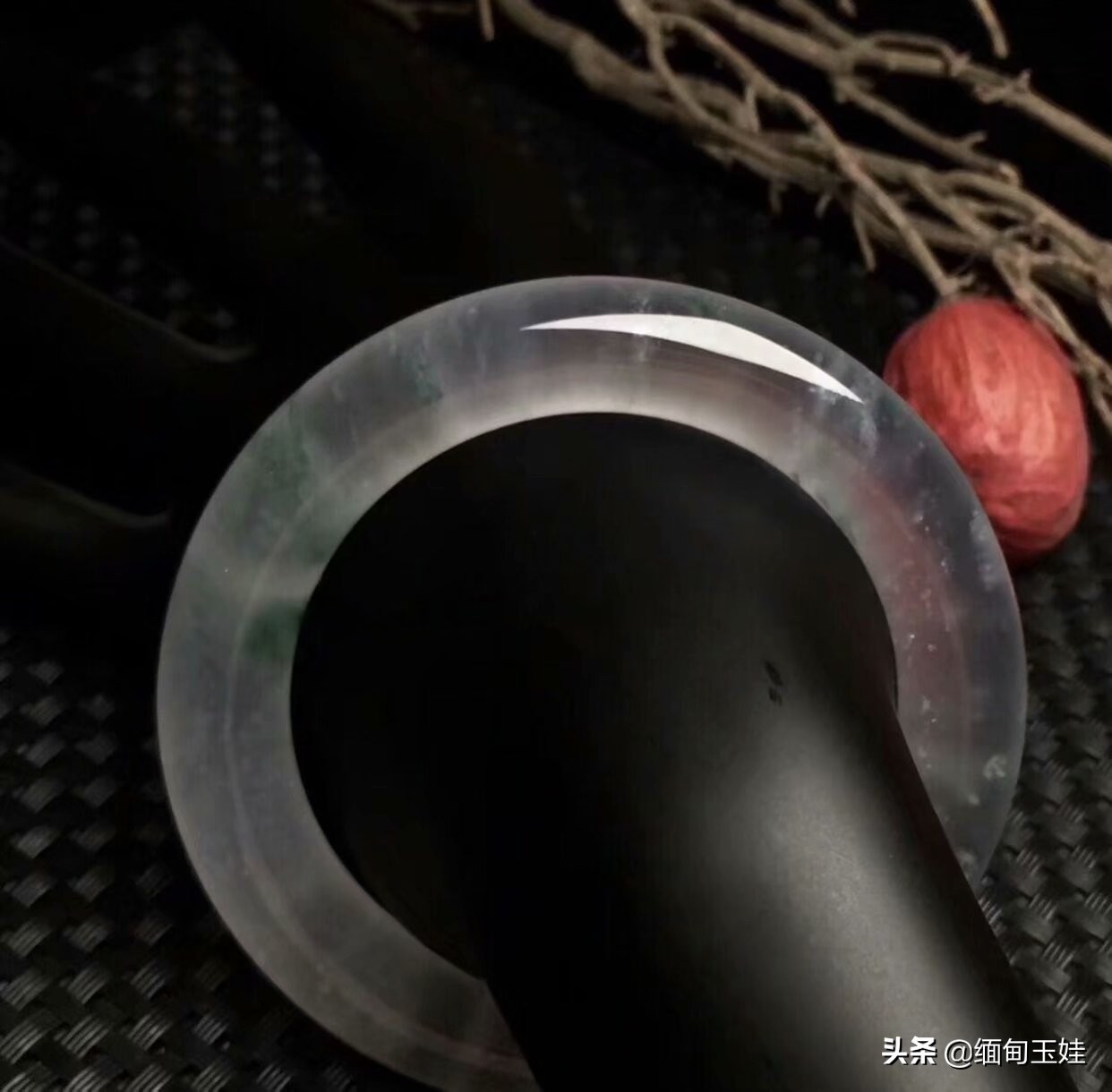 买手镯怎么还有手工费,买手镯省钱技巧视频