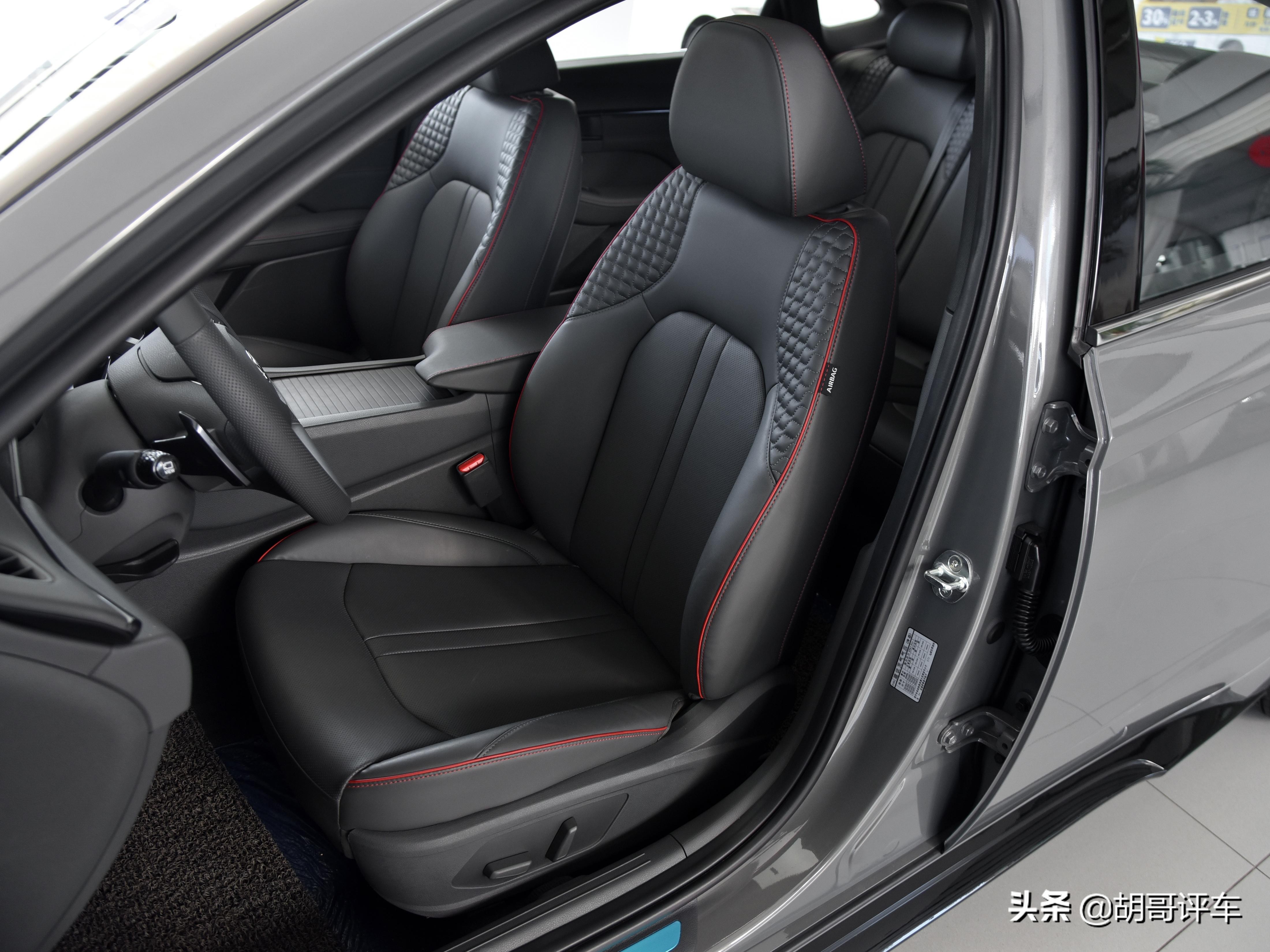 2.0t+8at的轿车有几种,新款索纳塔全系标配8at