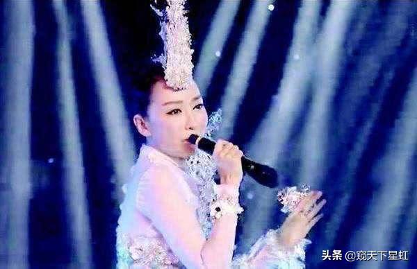 萨顶顶被质疑假唱直接清唱,萨顶顶高音晚会