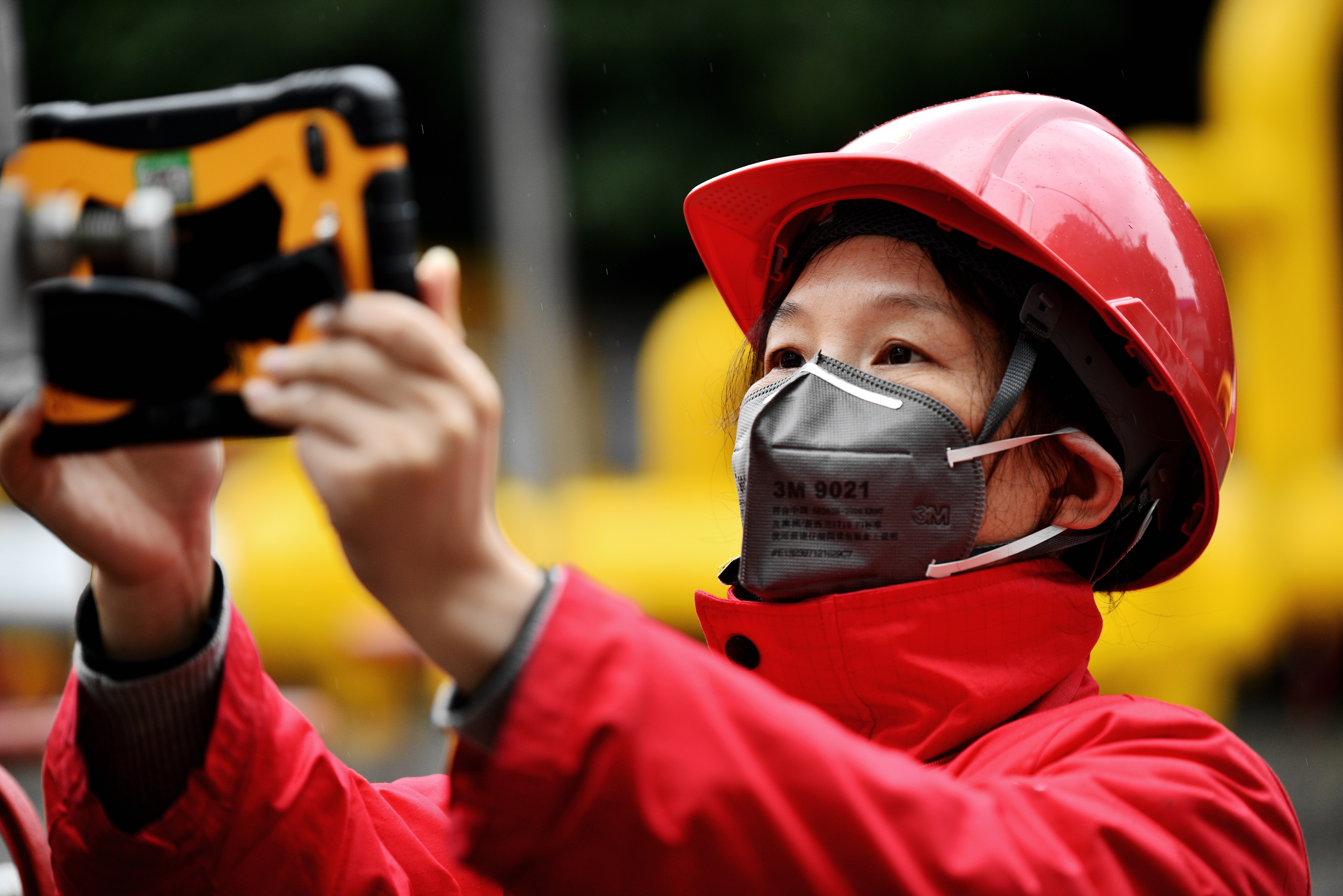 中石油重庆气矿女工委@众女神，快来签收这份神秘大礼包