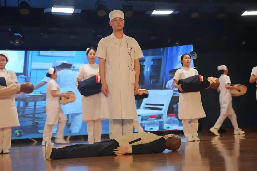 武汉外语外事职业学院最新视频,武汉外语外事职业学院表演节目