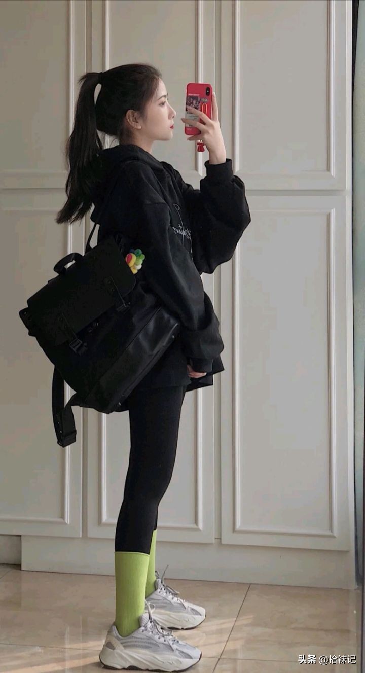 冬日袜子可以这样穿,夏天袜子这样穿太好看了