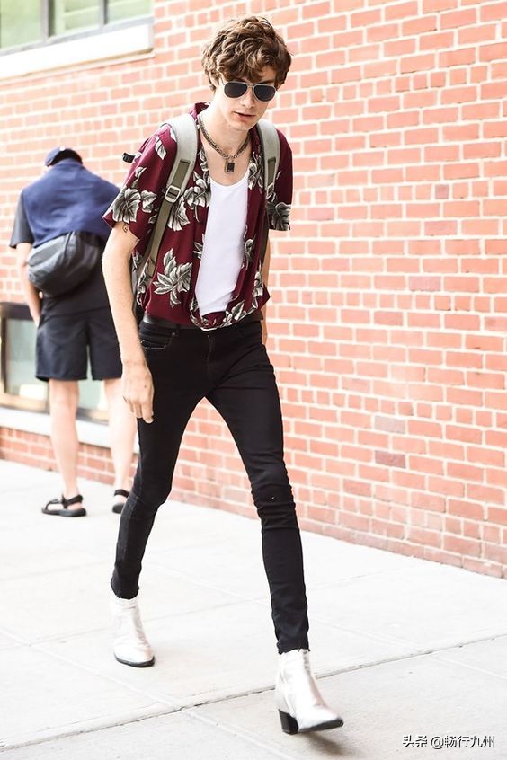 稳重大气高级感型男穿搭推荐,十个男生应该学会的时尚穿搭技巧
