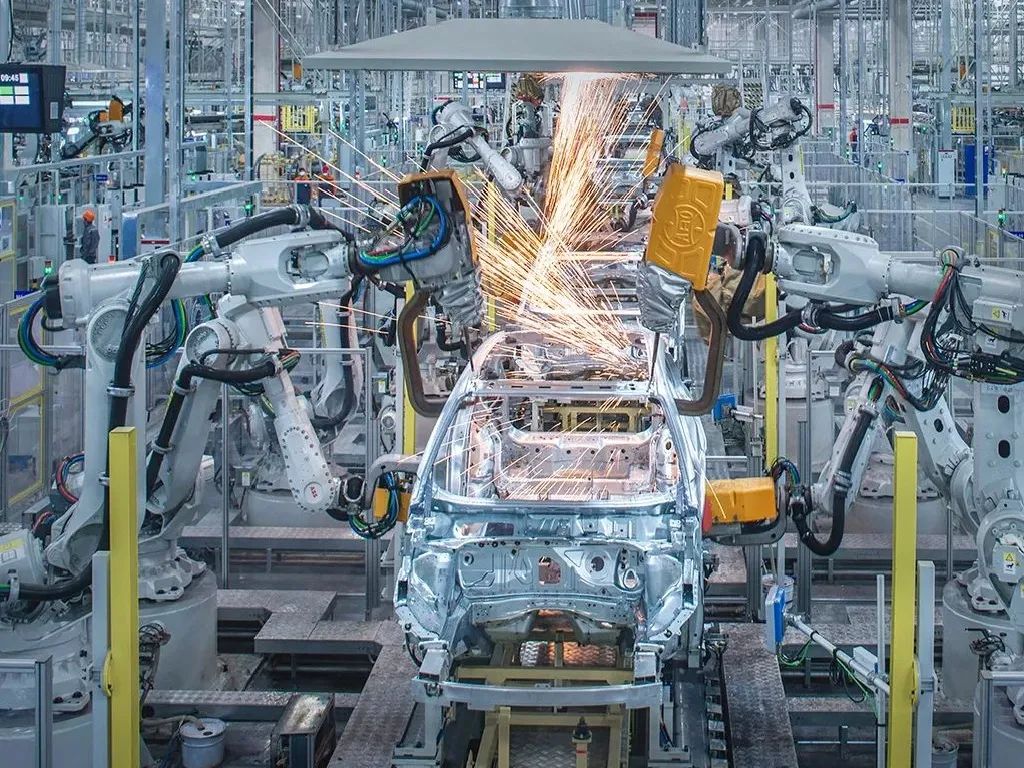 幸福道路越走越宽,幸福道路越走越宽阔