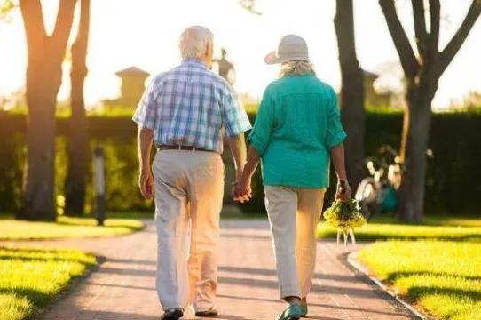 慢阻肺不咳了还是呼吸困难怎么办,慢阻肺不咳了可以停止吸药吗