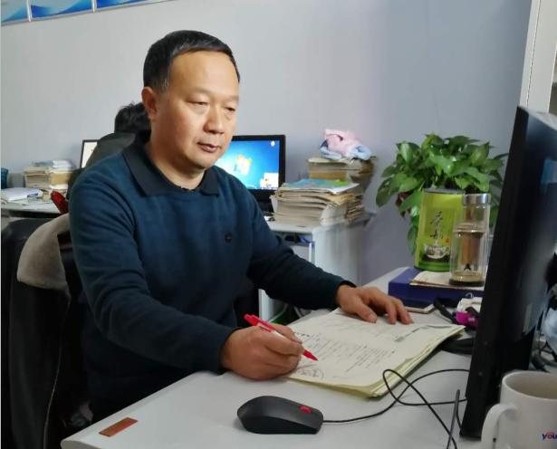 张玉福中国人民大学,四川60岁残疾教师在大山坚守44年