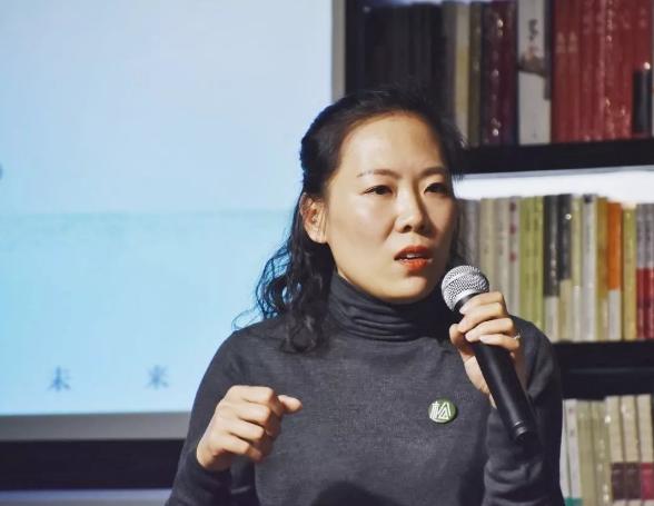 辞职去看世界的老师现状,辞职看世界的女教师现状