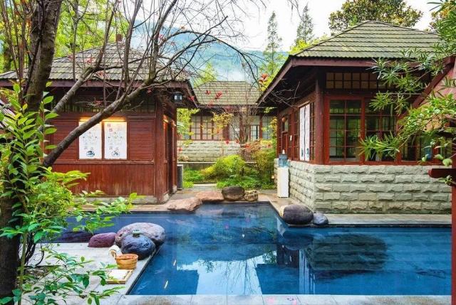 花水湾金陵温泉度假酒店温泉,成都花水湾温泉旅游度假