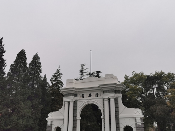 设计师个人简介和设计理念,中国著名设计师作品以及设计理念