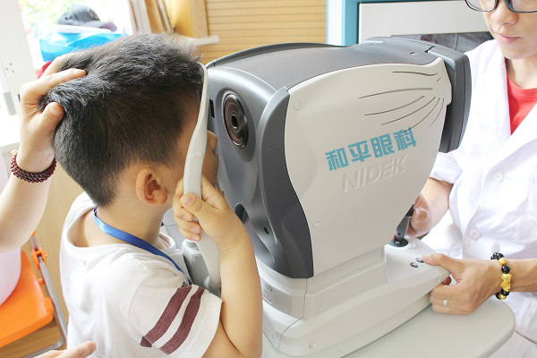 儿童近视6-12岁怎么治疗恢复,儿童眼睛近视600度可以治疗吗