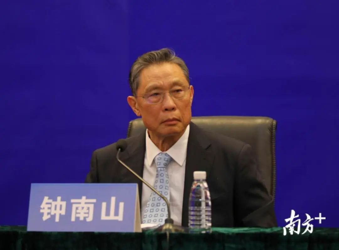 实时掌握这些人员的出境动态……关于健康，钟南山送三条建议！