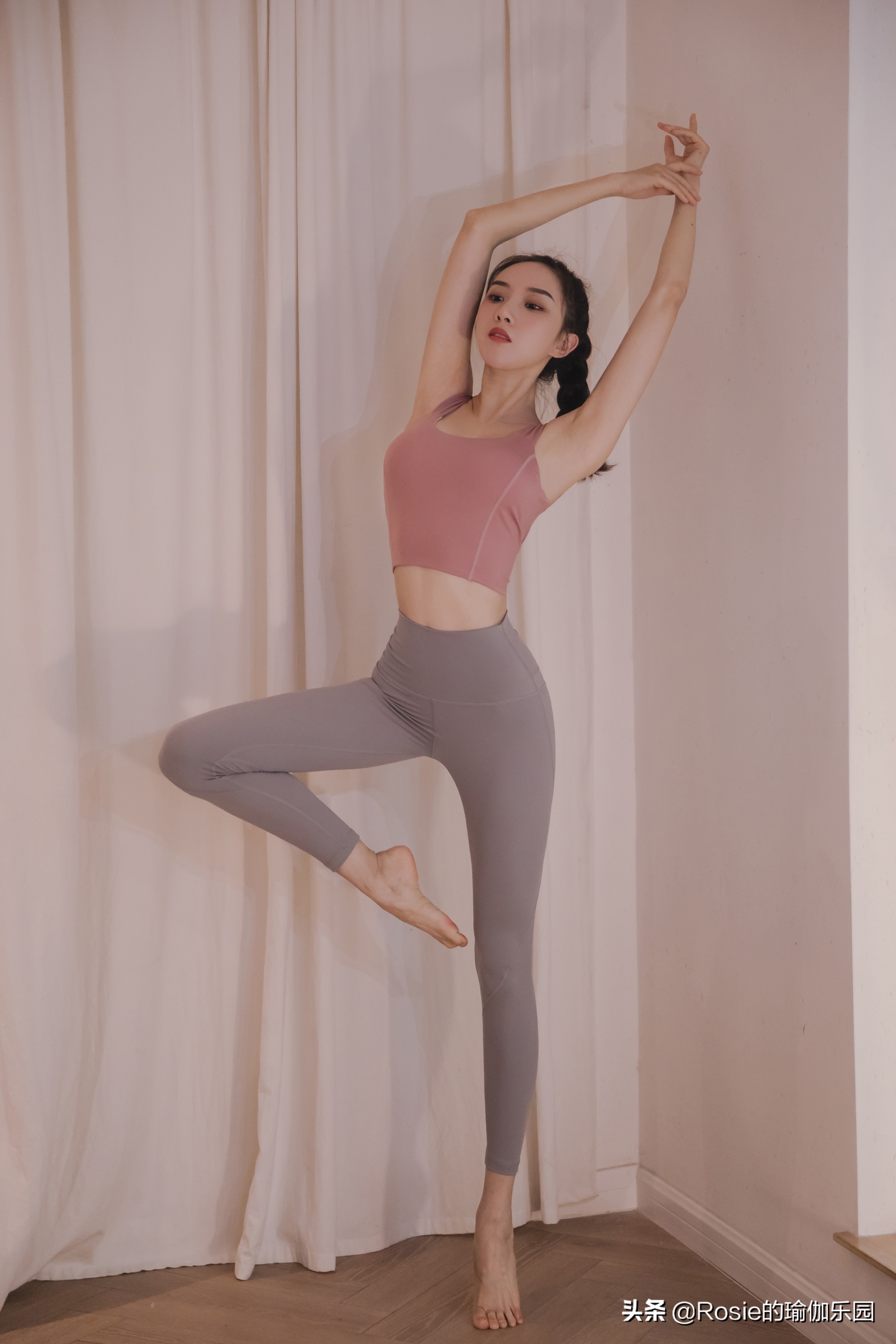 乔欣慢跑减腿,乔欣健身瑜伽