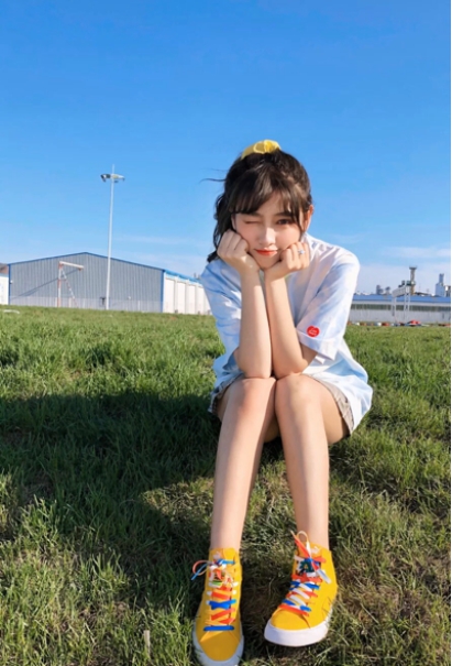 春季一双帆布鞋减龄随性,什么样的帆布鞋百搭又好看