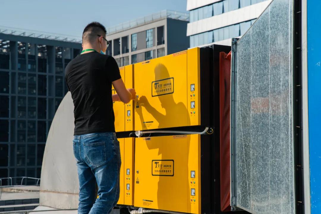 高德威油烟净化一体机清洗,油烟净化一体猛火灶怎么清洗