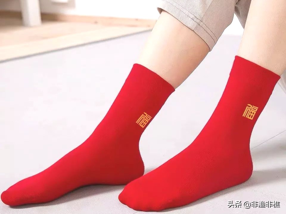 本命年为啥要穿红色衣服,本命年要穿红色衣服什么意义呢