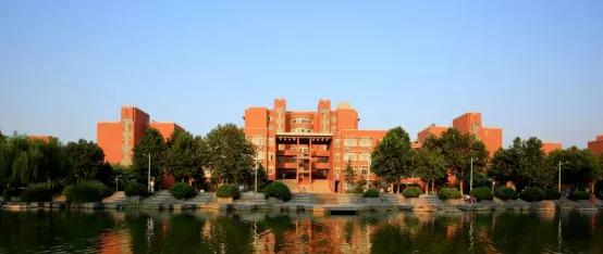 4所“爆热211”,有钱确实可以「为所欲为」?