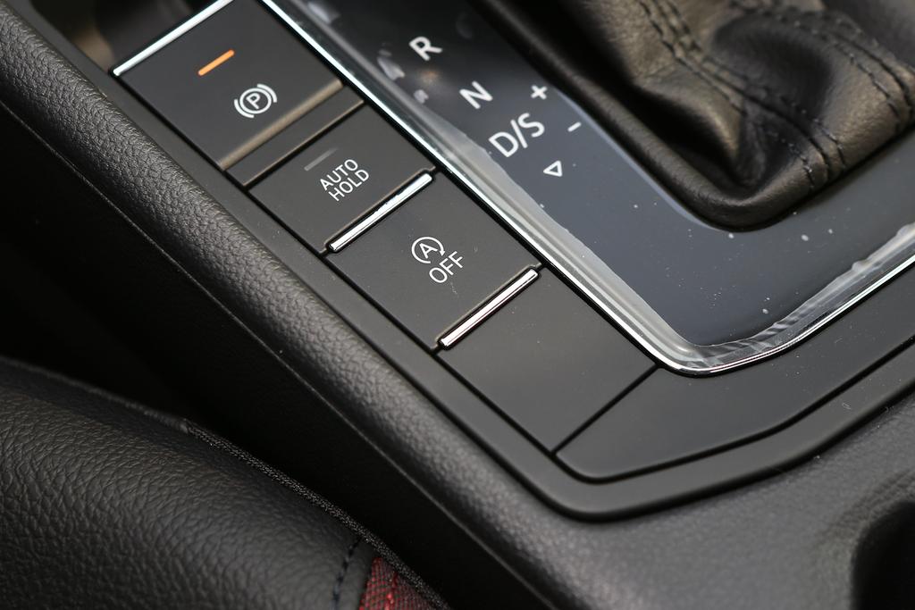 连丈母娘都说好的一台车！体验大众宝来，一台适合买菜的选手