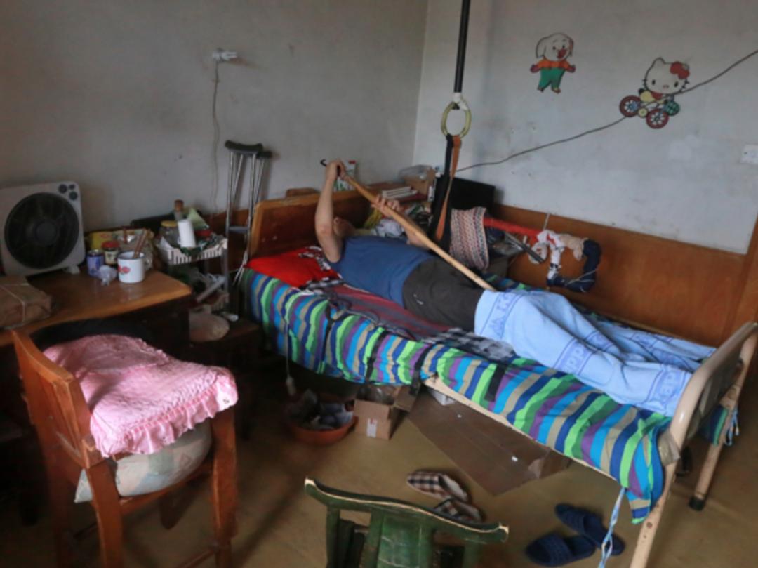 遭“吉尼斯”起诉,送万千逝者“回家”……他活成了大写的“人”