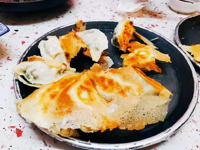 天津锅贴的正宗做法,天津红桥最好吃锅贴