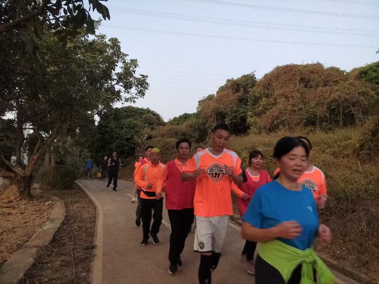 魅力深马,微马同行!六约微马助力深圳国际马拉松