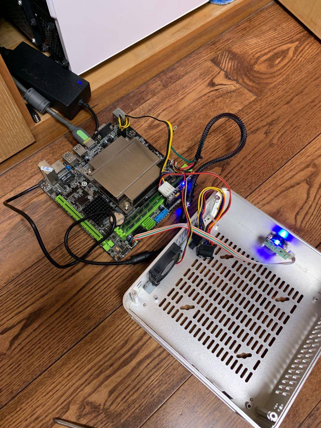 垃圾佬捡苹果手机,垃圾佬的视频大全