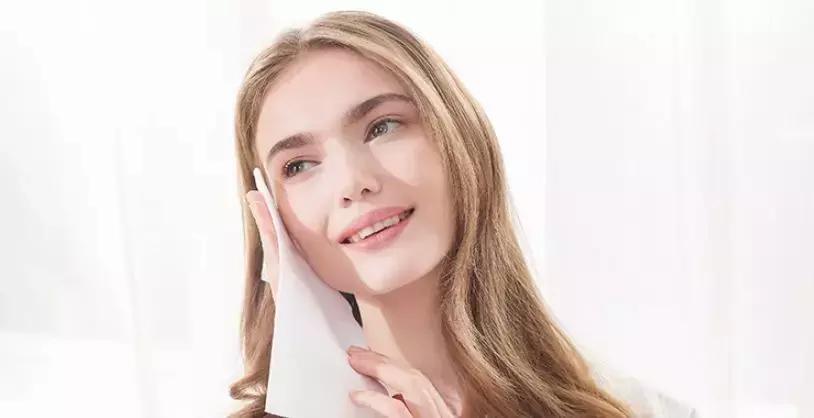 清理黑头的正确方法,清理黑头的正确方法是什么