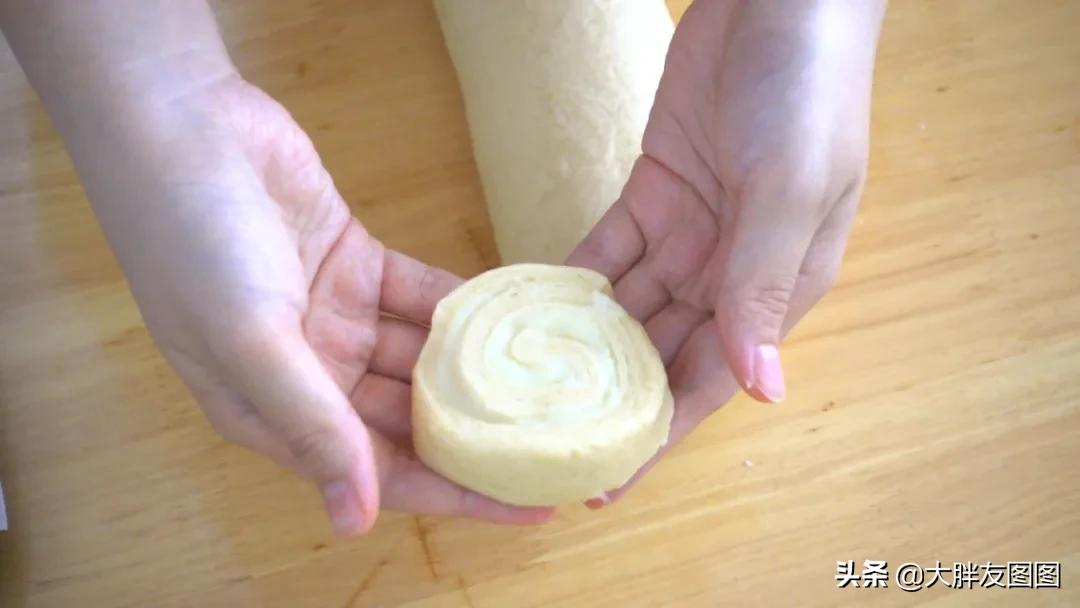 奶油卷怎么做简单又好吃,原味奶油卷做法