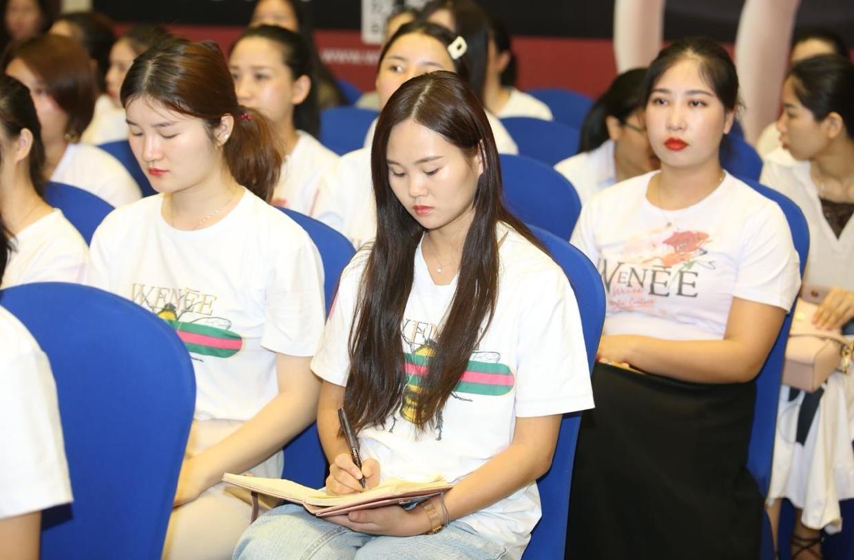 薇妮体雕高级定制大秀,薇妮体雕打卡视频