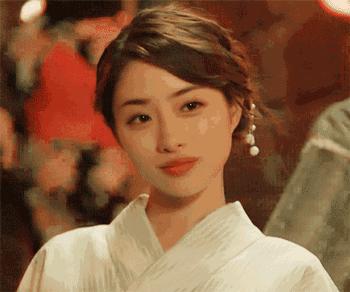 欧莱雅植村秀定妆喷雾喷头对比,定妆喷雾测评植村秀欧莱雅