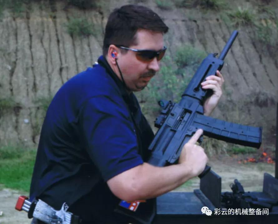 aa12自动霰弹枪介绍,usas-12霰弹枪解说