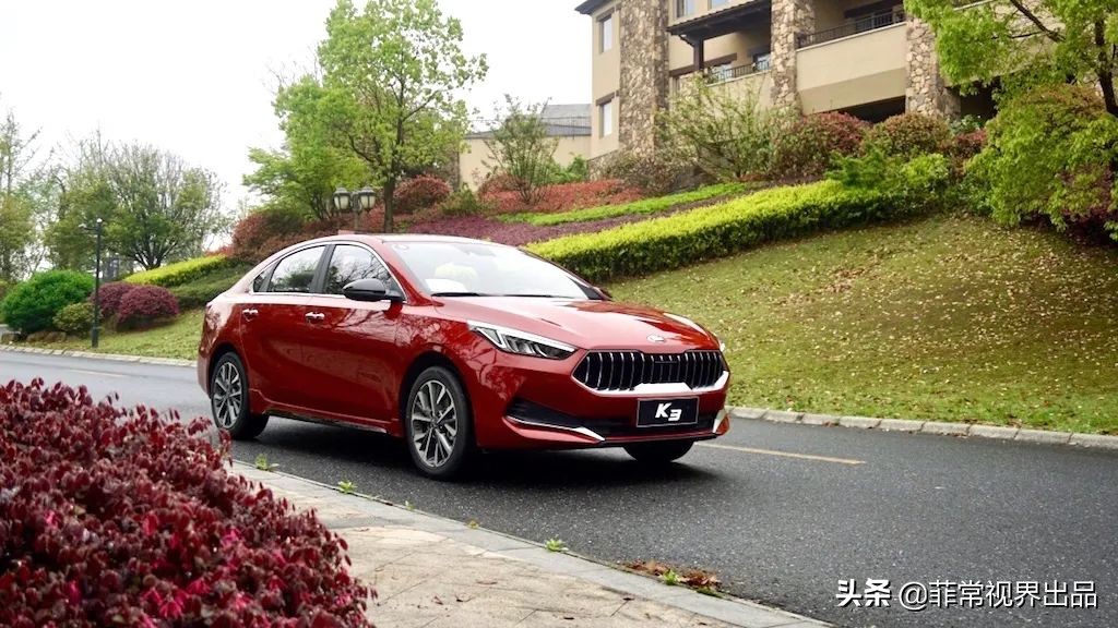 起亚k32021款改款1.5lcvt时尚版,起亚k32020款1.5lcvt智享互联版