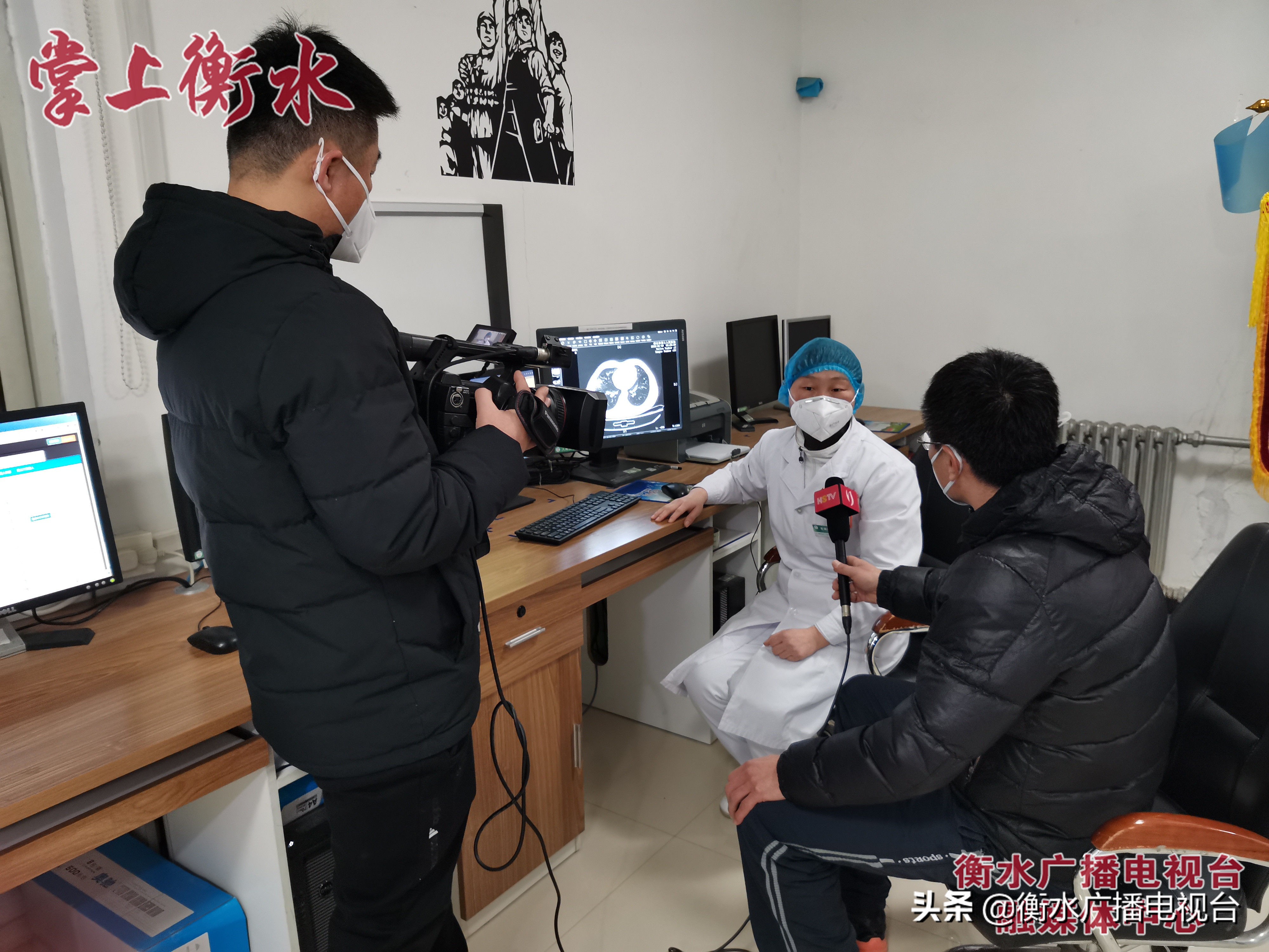 记者采访医护人员在防疫一线,央视采访疫情前线医护人员