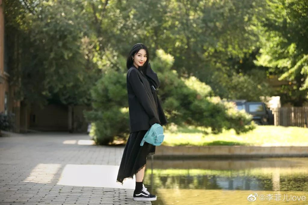 哪个女明星日常衣品最好,最近女明星衣品