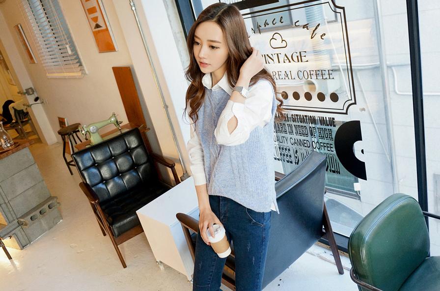 孙允珠黄色服装图片,孙允珠毛衣背心